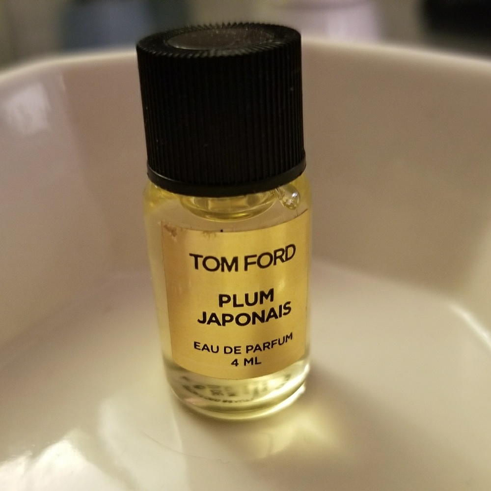 AUTHENTIC  TOM FORD